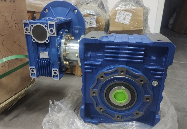 口罩機減速機，蝸輪蝸桿減速機,300W減速機,100比減速機