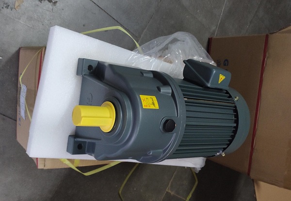 丘里減速機(jī)選型手冊(cè)資料樣本下載,丘里減速機(jī),丘里減速機(jī)樣本,丘里減速機(jī)型號(hào)資料